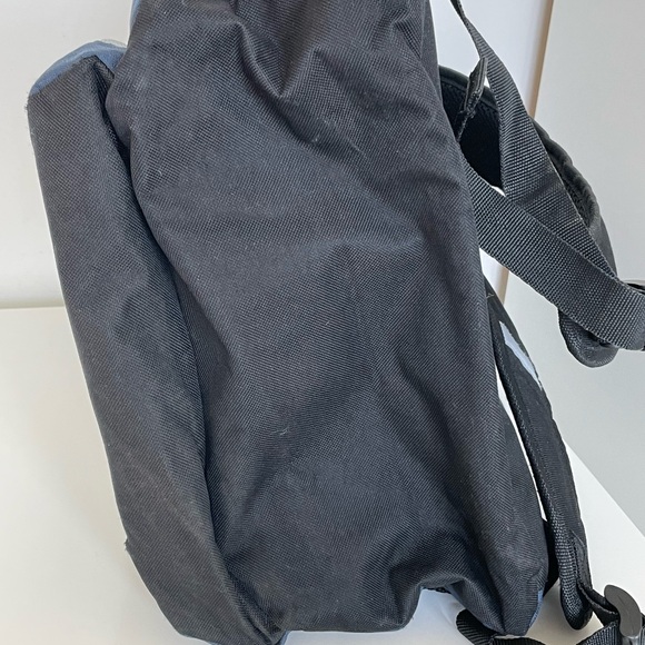 Roots 3 Compartment Backpack - Picture 6 of 11